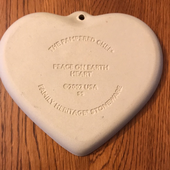 NWT Pampered Chef Peace on Earth Cookie Mold - Picture 4 of 8